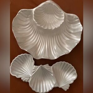Shatter Proof Plastic Shell-Shaped Pearl White Serving Platter Set